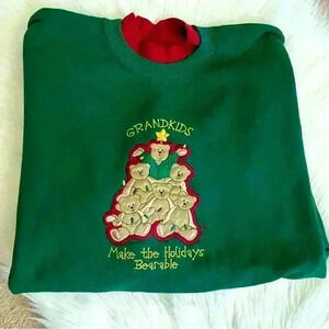 Vintage Holiday Sweatshirt Grandkids Make the Holidays Bearable Large